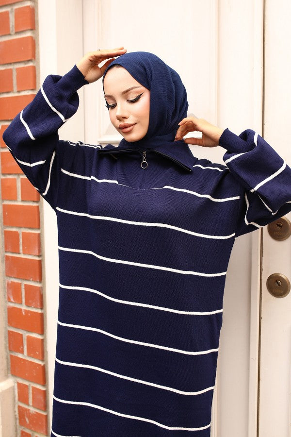 Strickkleid gestreift mit Halbreißverschluss / Navy Blau