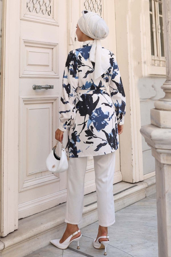 Tunika mit Muster, Knöpfen, Gürtel / Navy Blau
