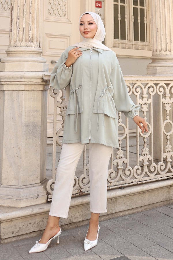 Jacke mit Gummizug und Reißverschluss / Mint