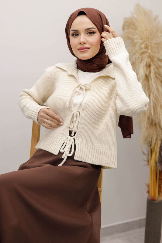 Strickpullover geschnürt kurz / Beige