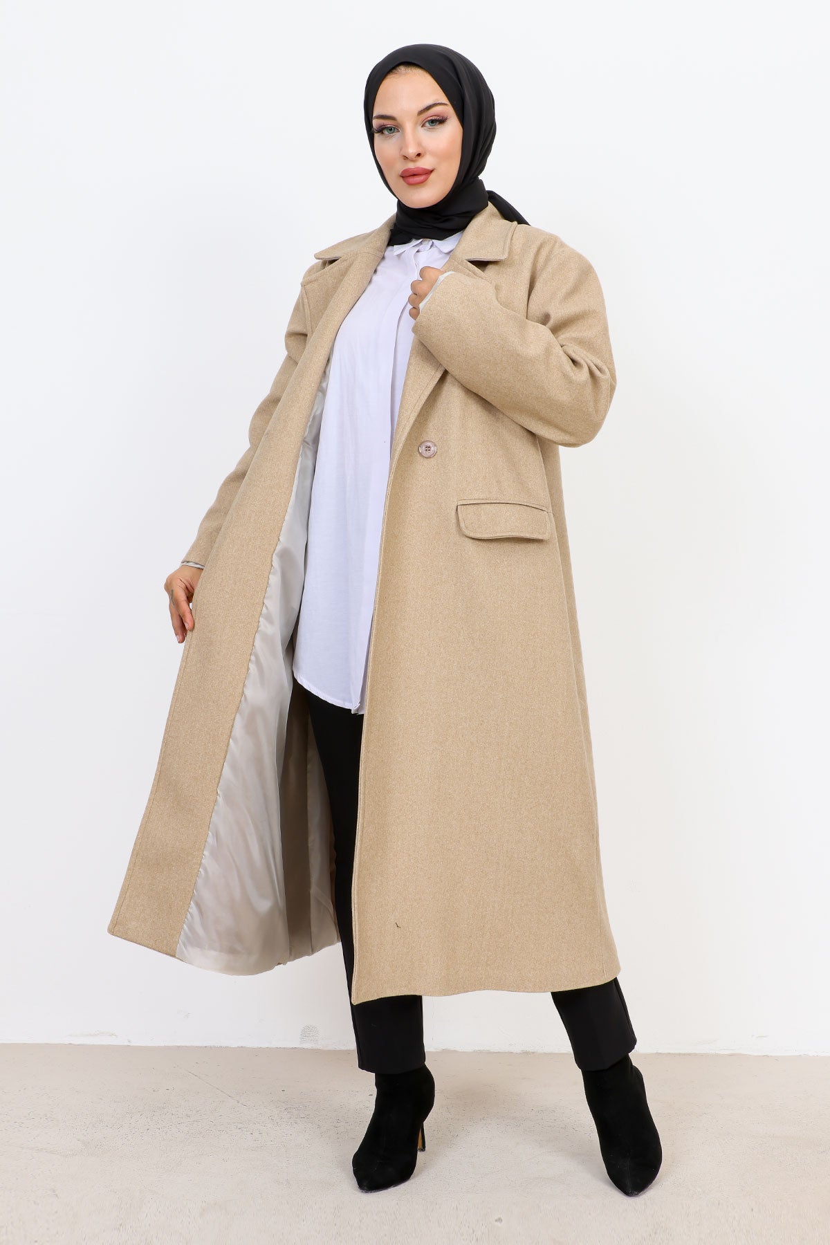 Kaschmirmantel mit Abdecktaschen / Beige