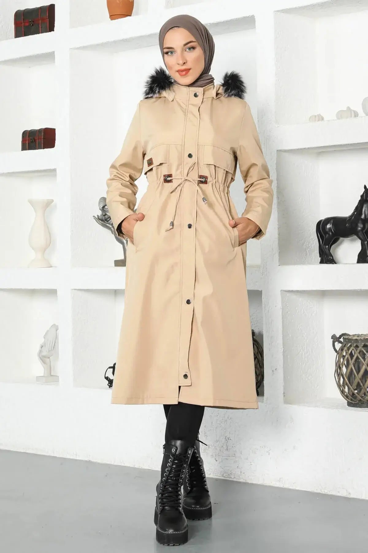 Taillengeschnürter Jacke mit Innenfutter / Beige
