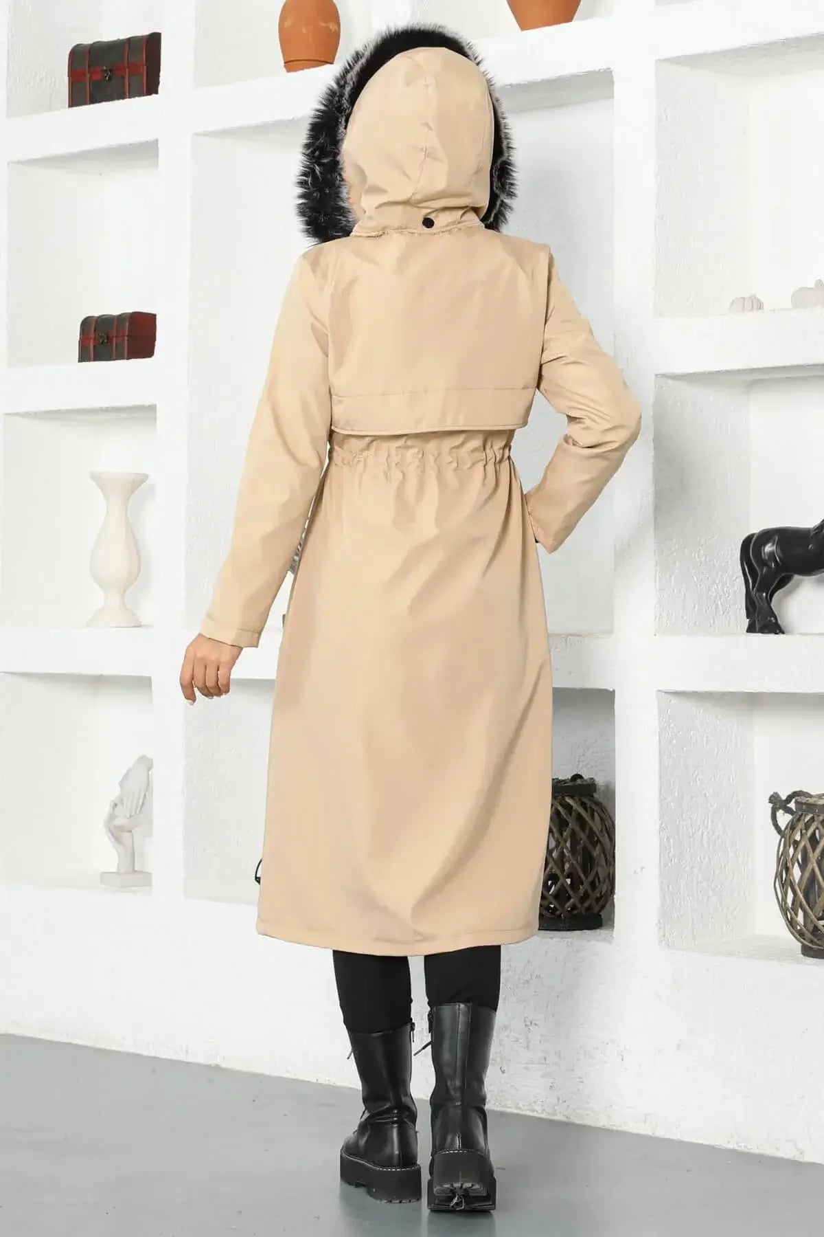 Taillengeschnürter Jacke mit Innenfutter / Beige