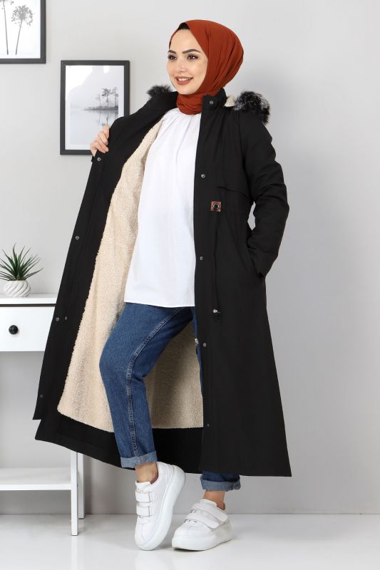 Taillengeschnürter Jacke mit Innenfutter / Schwarz