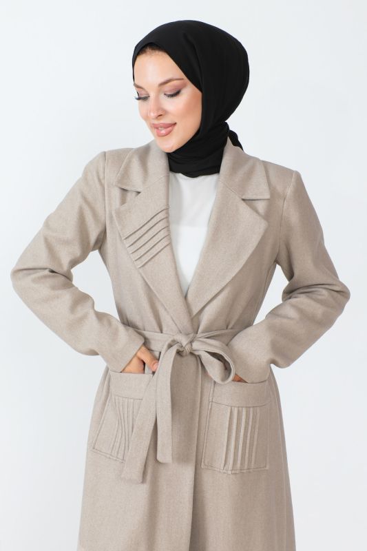 Kaschmirmantel mit Taschen und Gürtel / Beige