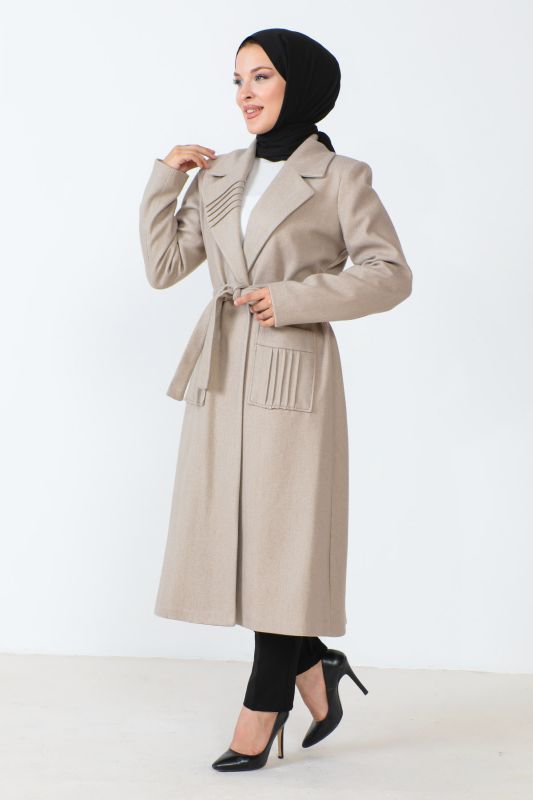 Kaschmirmantel mit Taschen und Gürtel / Beige