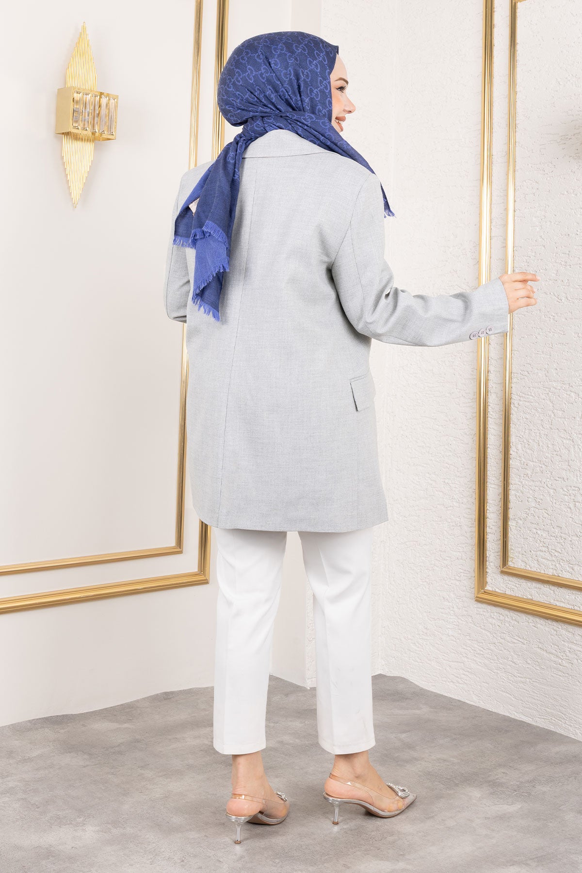 Blazer Regular mit zwei Knöpfen und Abdecktaschen / Hellgrau