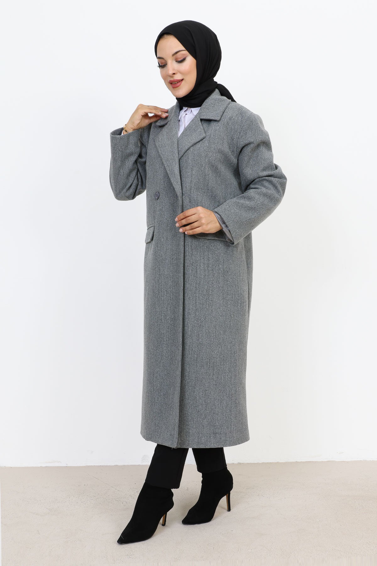 Kaschmirmantel mit Abdecktaschen / Grau