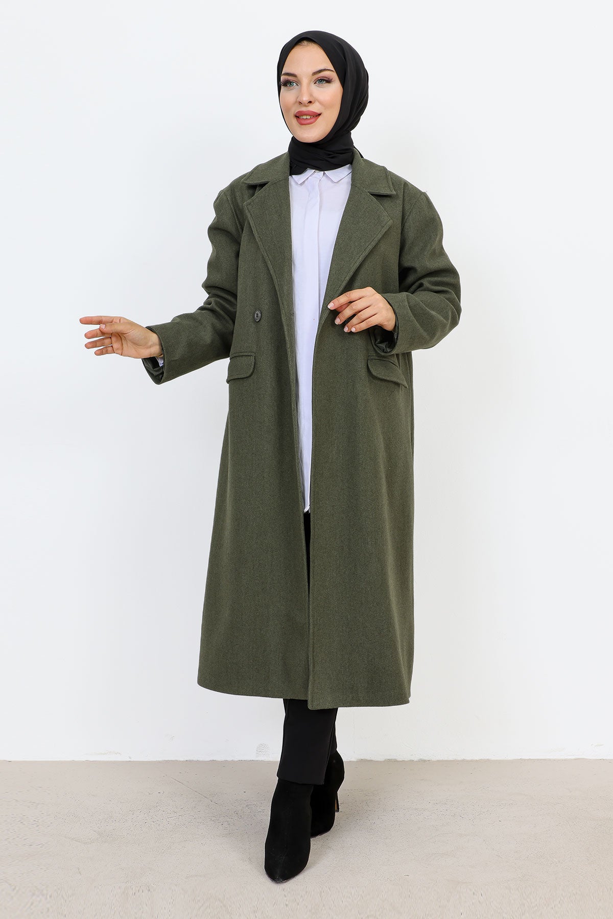 Kaschmirmantel mit Abdecktaschen / Khaki
