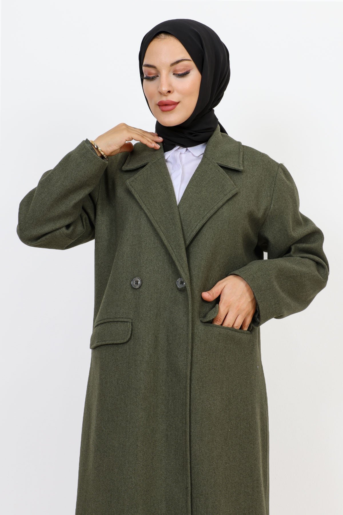 Kaschmirmantel mit Abdecktaschen / Khaki