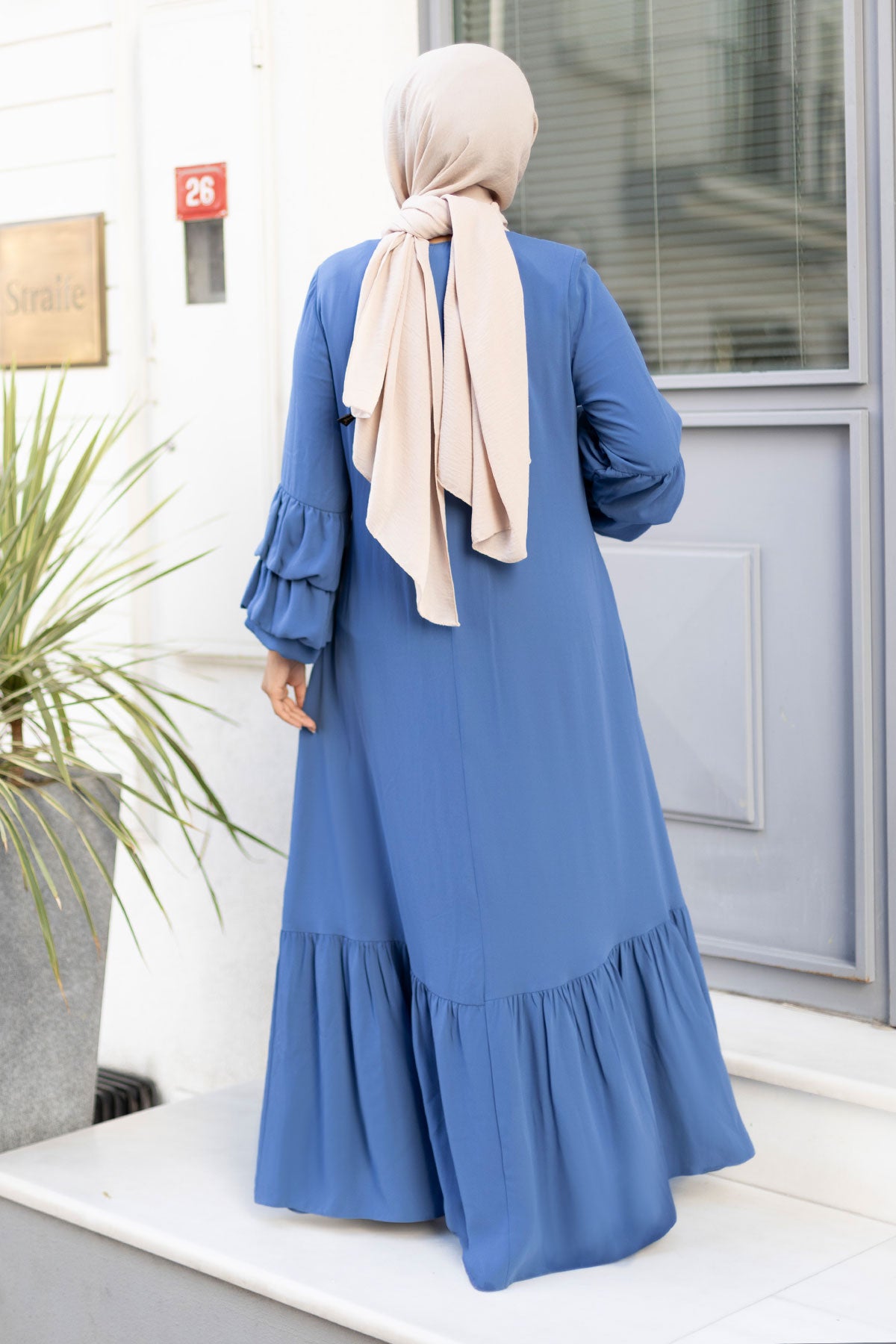 Ferace mit doppelter Ballonarm - Volantrock / Indigo Blau