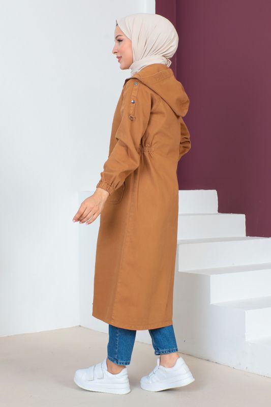 Jeansjacke lang mit Knöpfen und Kapuze / Camel