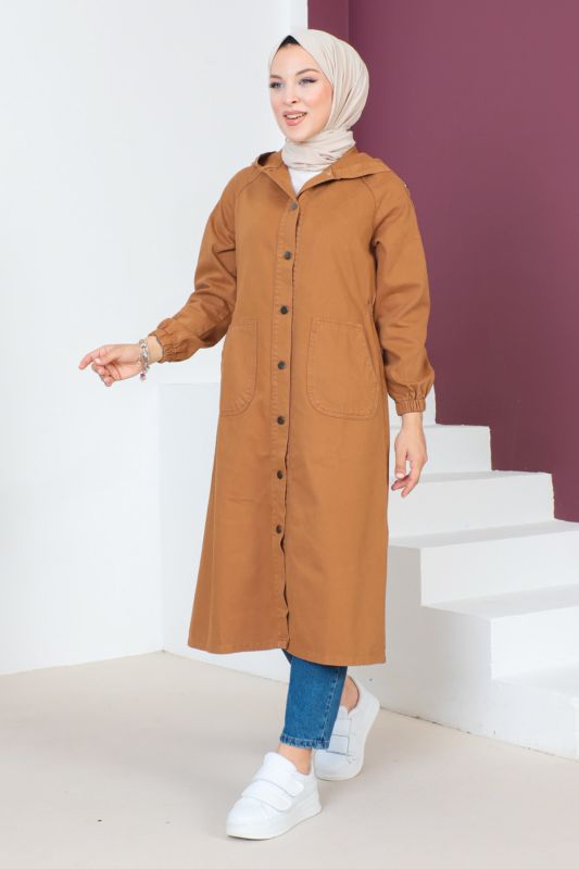 Jeansjacke lang mit Knöpfen und Kapuze / Camel