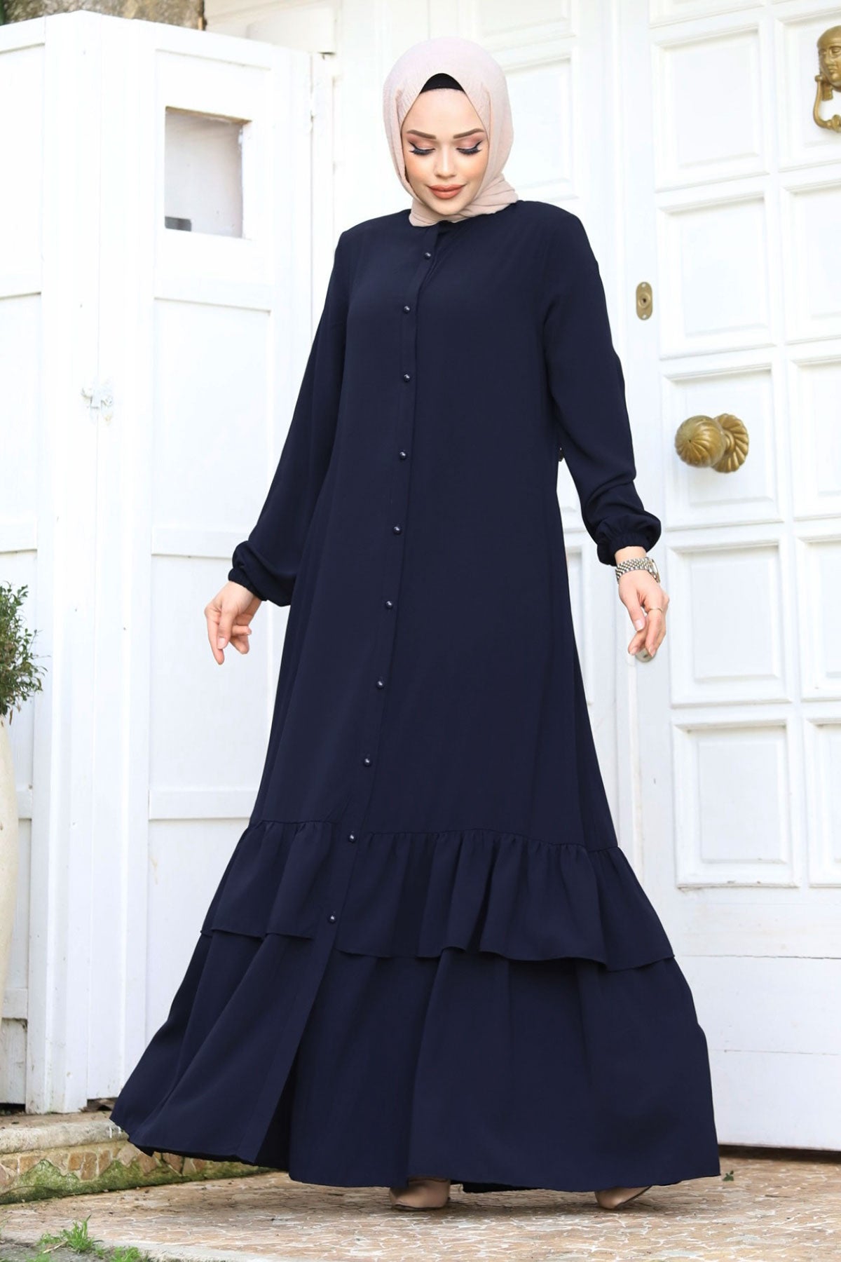 Ferace mit Knopfleiste und Rüschen / Navy Blau