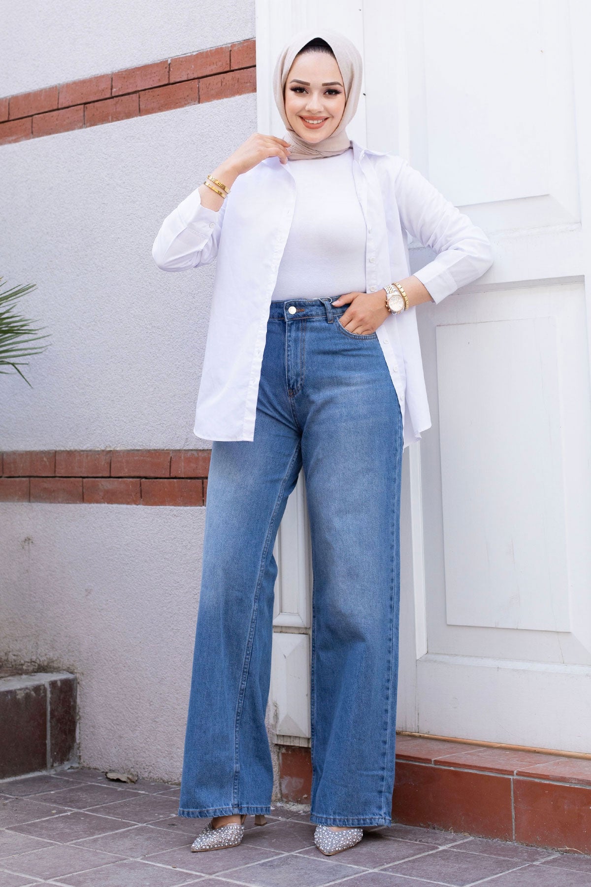 Weite Jeanshose mit Taschen