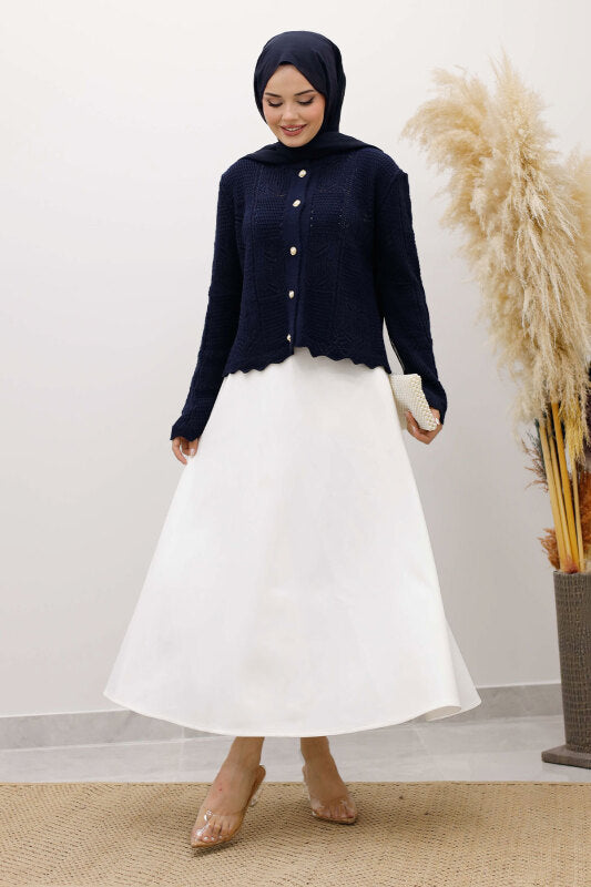 Strickjacke kurz mit Strickmuster und Knöpfen / Navy Blau