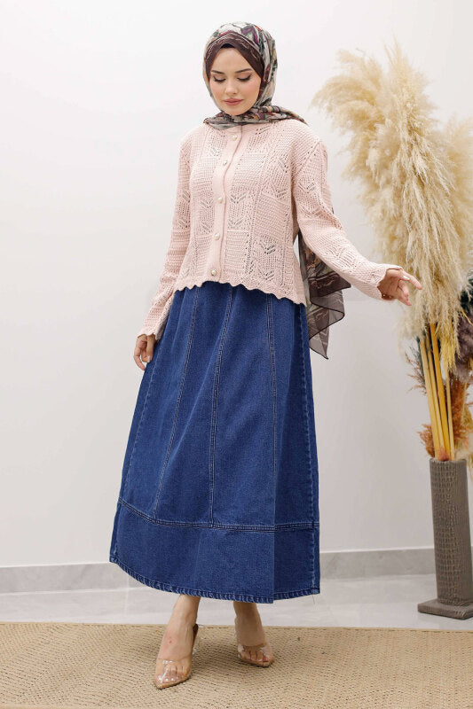 Strickjacke kurz mit Strickmuster und Knöpfen / Rosa