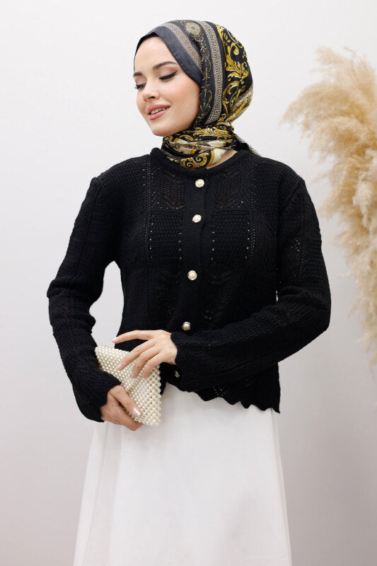 Strickjacke kurz mit Strickmuster und Knöpfen / Schwarz