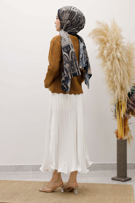 Strickjacke kurz mit Strickmuster und Knöpfen / Camel