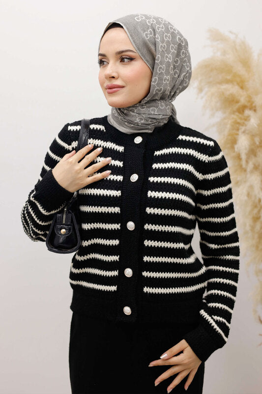 Strickjacke gestreift mit Knöpfen / Schwarz