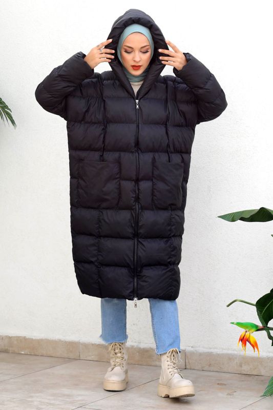Puffer-Jacke mit Kapuze / Schwarz