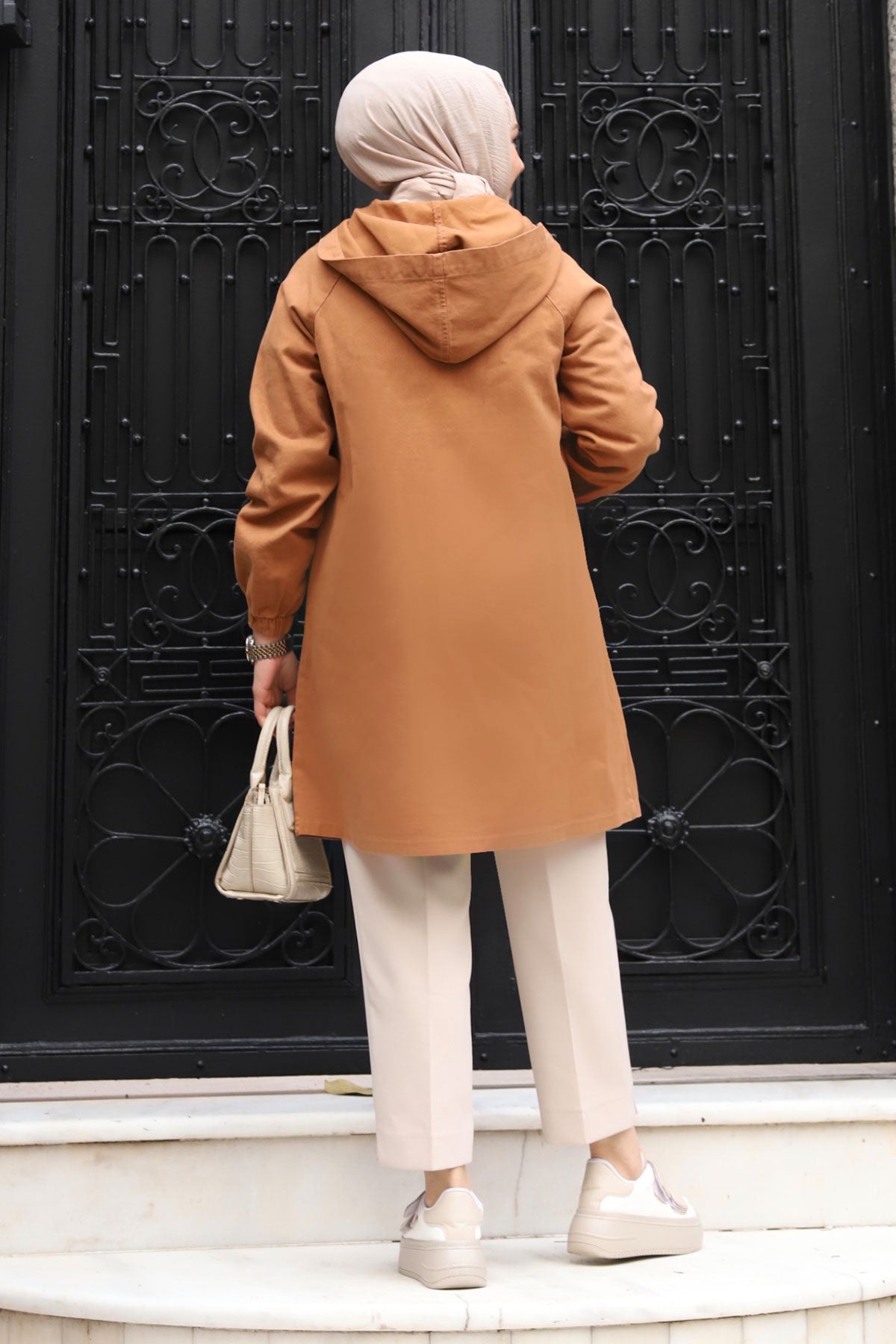 Jeansjacke mit Kapuze / Camel