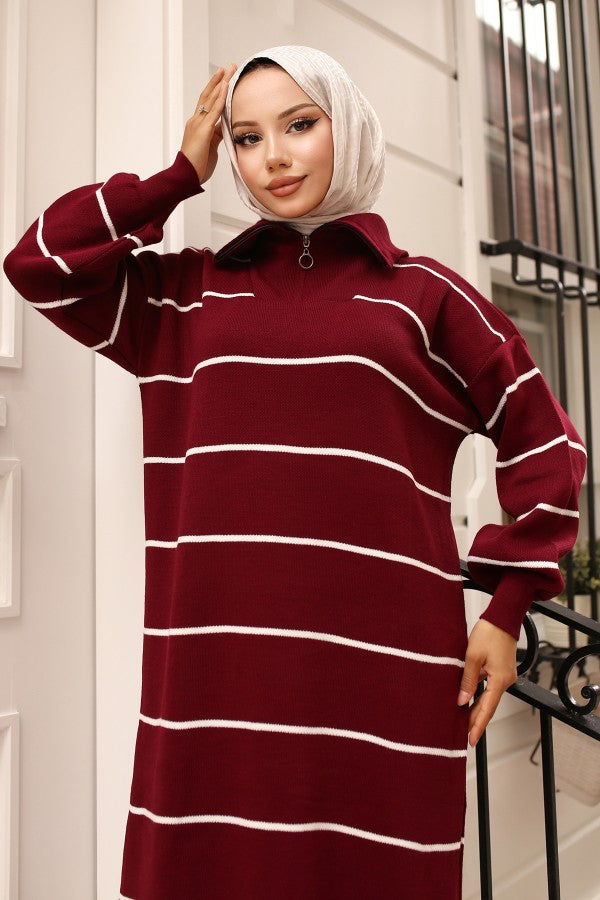 Strickkleid gestreift mit Halbreißverschluss / Bordeaux