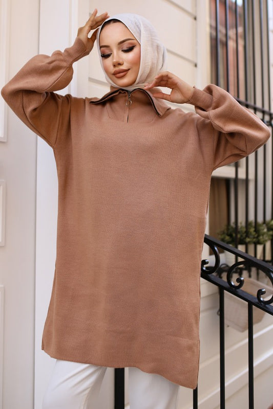 Stricktunika mit Halbreißverschluss / Camel