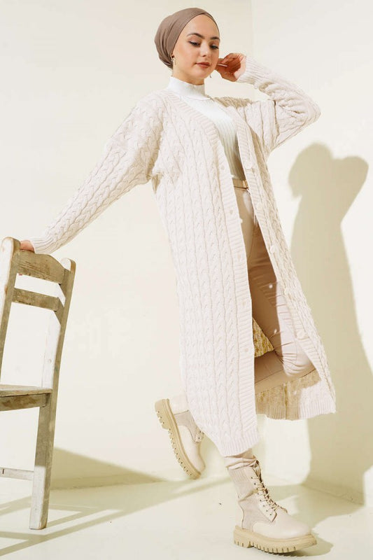 Strickjacke lang m. Flechtmuster u. Knöpfen / Beige