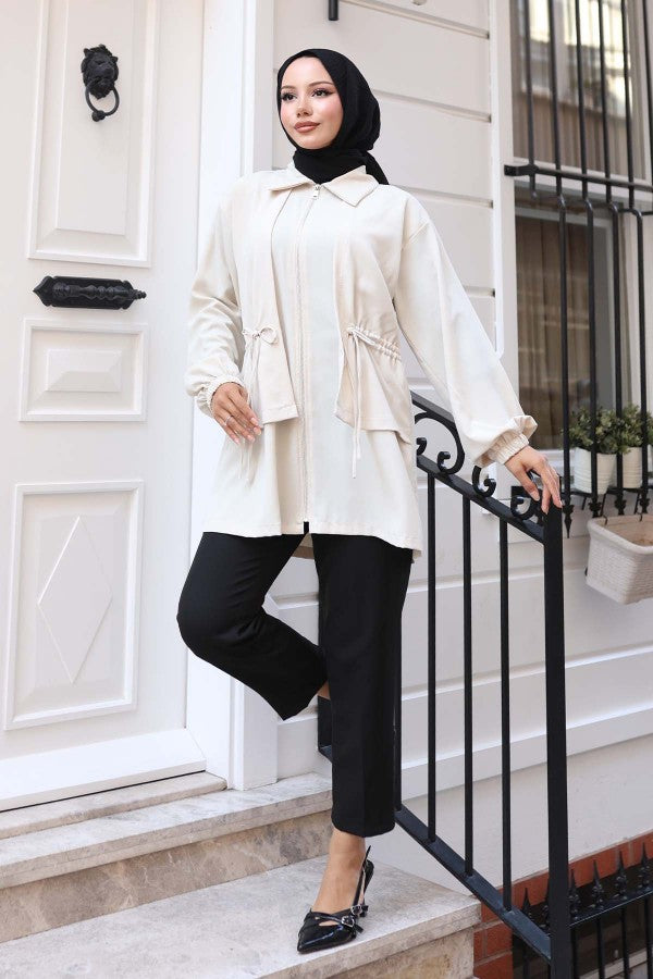 Jacke mit Gummizug und Reißverschluss / Beige