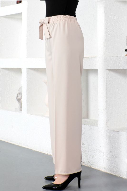 Weite Hose mit elastischer Taille / Beige