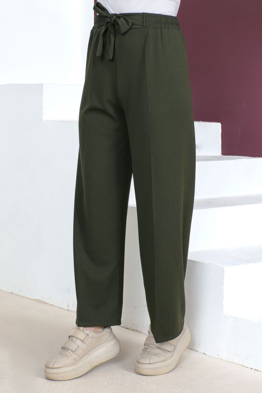 Weite Hose mit elastischer Taille / Khaki