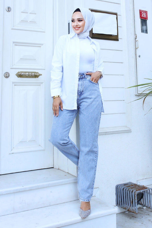 Mom Jeans mit Gesäßtasche / Jeans hell