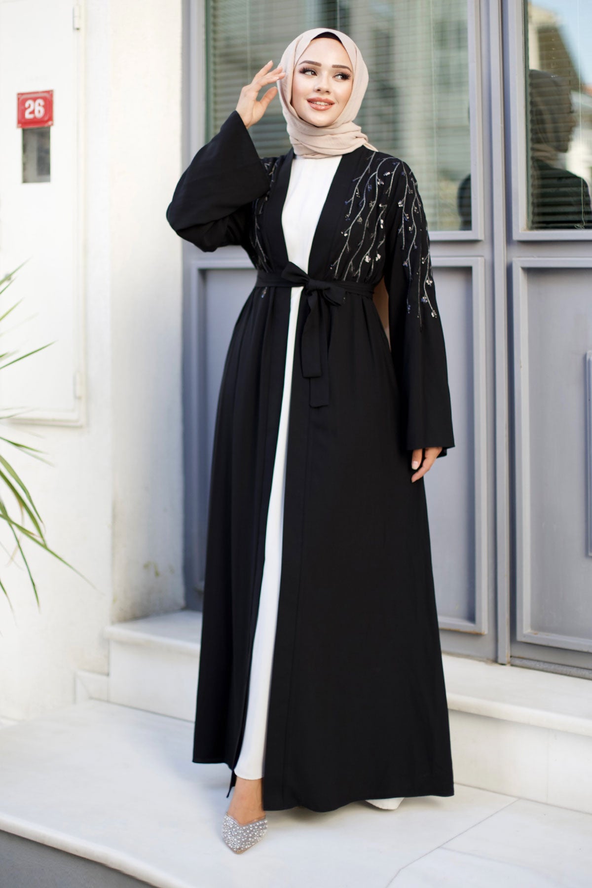 Abaya mit Astmuster / Schwarz