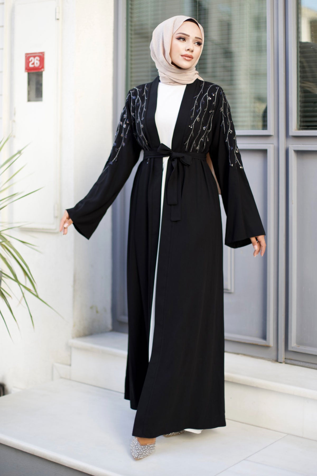 Abaya mit Astmuster / Schwarz