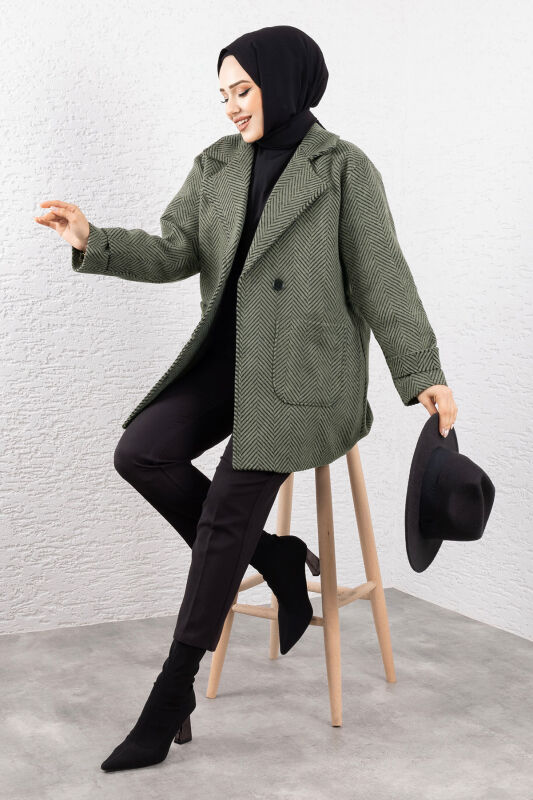 Kaschmirmantel mit Fischgrätmuster, Taschen und Knöpfe / Khaki